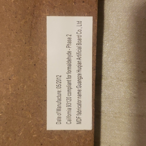 Hideout Design Wooden Sign Artificial Board Hanger Sign w/ "Happily Ever After" - Picture 7 of 8